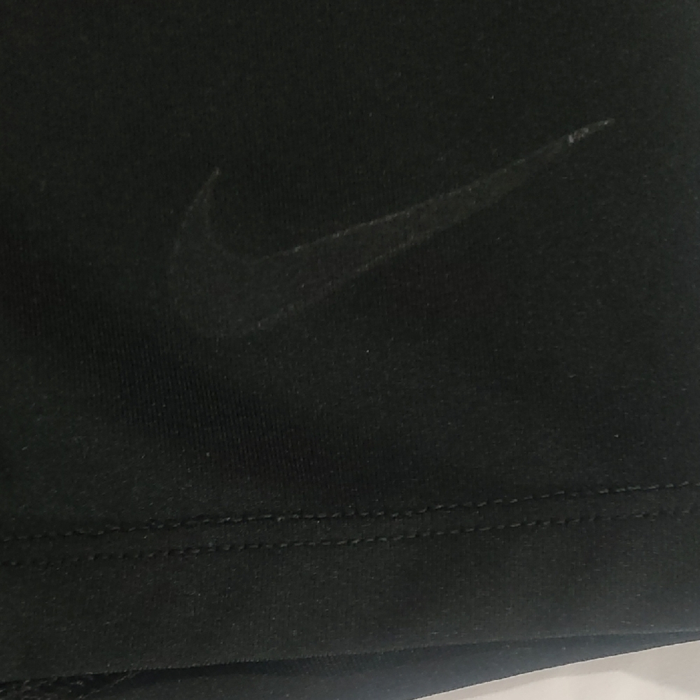 Nike Black and‎ White Athletic Shorts Moisture-Wicking Performance - Picture 3 of 9